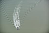 Vue aérienne d'une barge ostréicole
