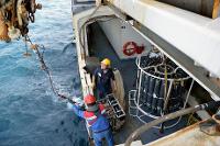 Mission AWA - Mise en œuvre du filet à plancton MultiNet depuis la Thalassa