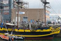 L'Etoile du Roy dans le port de Brest lors des Tonnerres de Brest 2012